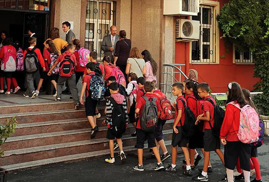 Milli Eğitim Bakanı Yusuf Tekin açıkladı: Cuma günü okullar tatil edildi 