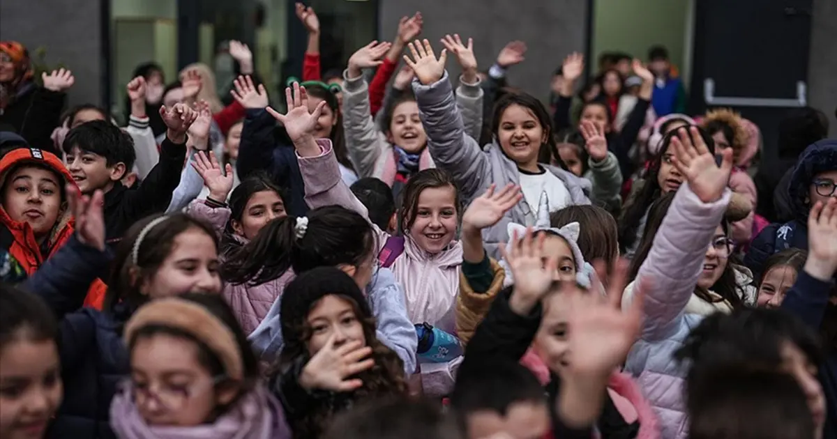 Okullarda ara tatilin kaldırılması: Eylül ayında yaşama geçebilir