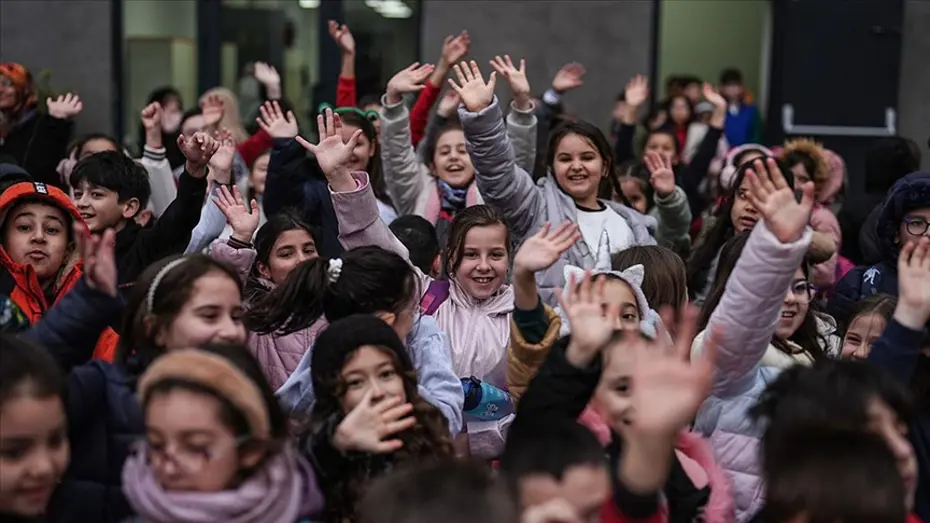 Okullarda ara tatilin kaldırılması: Eylül ayında yaşama geçebilir