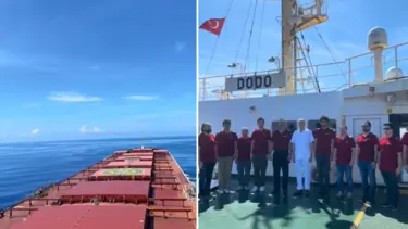 Hint Okyanusu'nda Ata'ya saygı duruşu