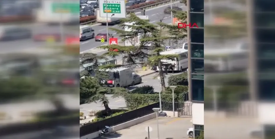 İstanbul İsrail Konsolosluğu yakınında çatışma. Olay yerinden ilk görüntü