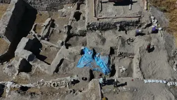 77 yıldır kazılıyor. Sarayın altından saray çıktı