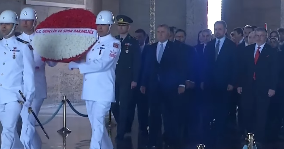 Anıtkabir'de 19 Mayıs töreni