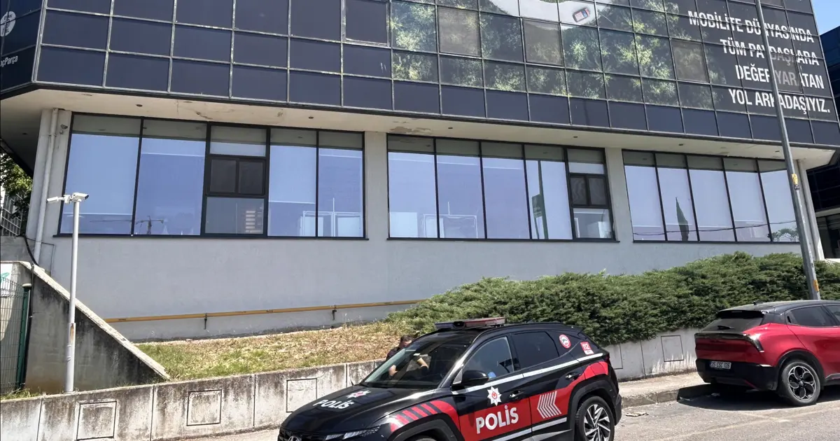 Otokoç Genel Müdürlüğü binasına silahlı saldırı. Ömer Çelik: Saldırıyı lanetliyoruz