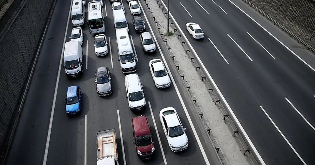 Günde 7-8 bin lira kazanıyorlar. Korsan taksi cezası 100 bin liraya yükseldi