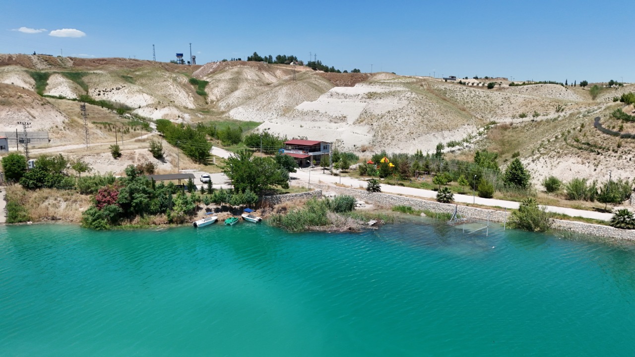 Baraj yüzde 100 doldu, iskele ve adacıklar kayboldu