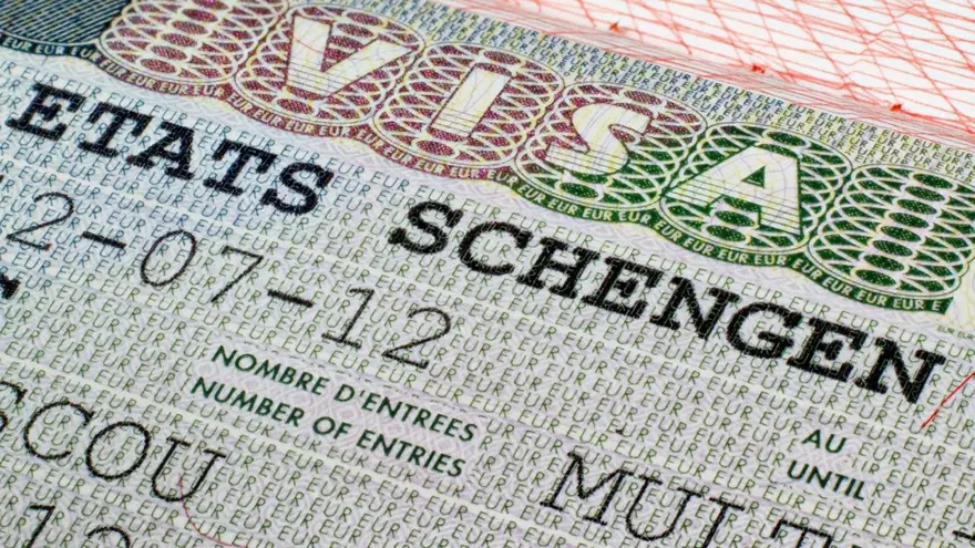 Schengen için "güvenilir kişiler" formülü masada. Kimler 5 yıllık vize alabilecek? 1