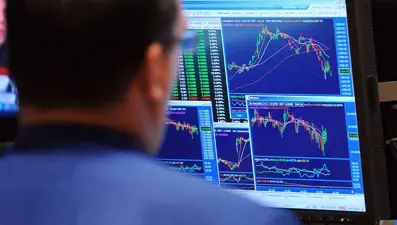 Herkes merak ediyor, dolar ne olur, hangi hisseler yükselir? Uzmanlar tek tek açıkladı