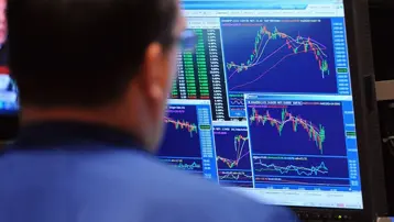 Herkes merak ediyor, dolar ne olur, hangi hisseler yükselir? Uzmanlar tek tek açıkladı