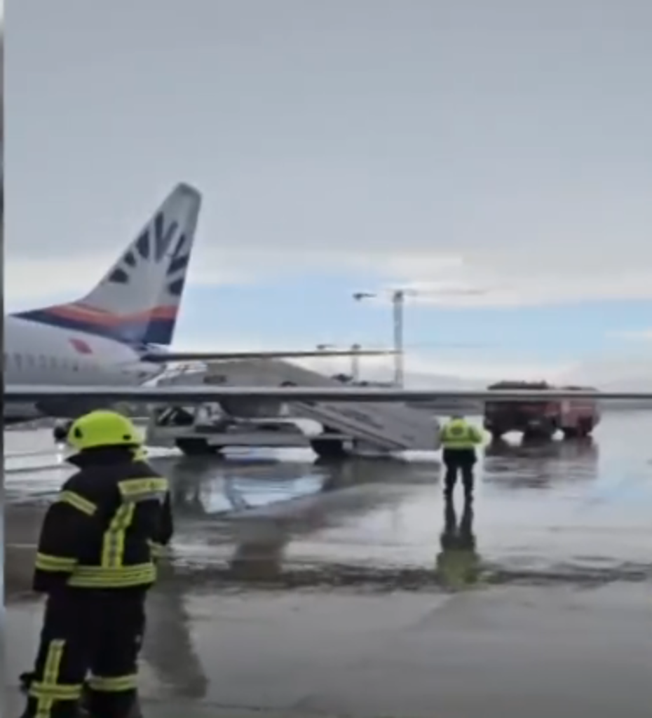 Antalya Havalimanı'nda facianın eşiğinden dönüldü. Kalkışta uçağın tekerleği koptu