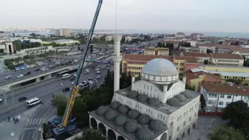 Bir günde yıkılmıştı. Avcılar'daki cami 7 yıldır akıbetini bekliyor