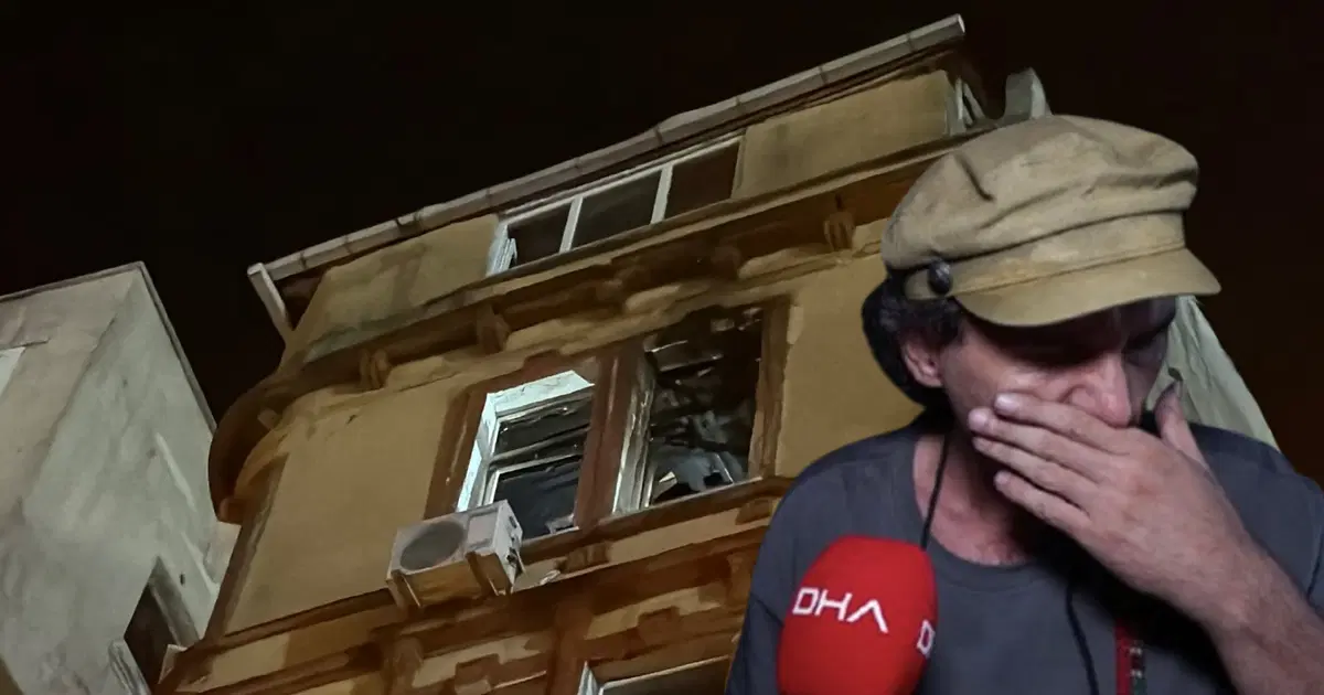 Maçta atılan havai fişek evi yaktı. Ressamın 20 yıllık tabloları kül oldu