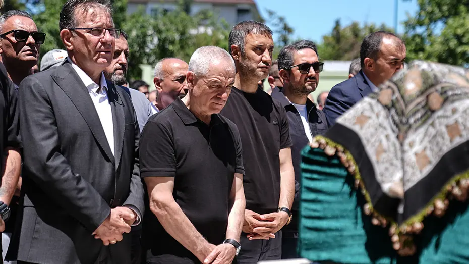 Ünlü teknik direktör Rıza Çalımbay'ın acı günü