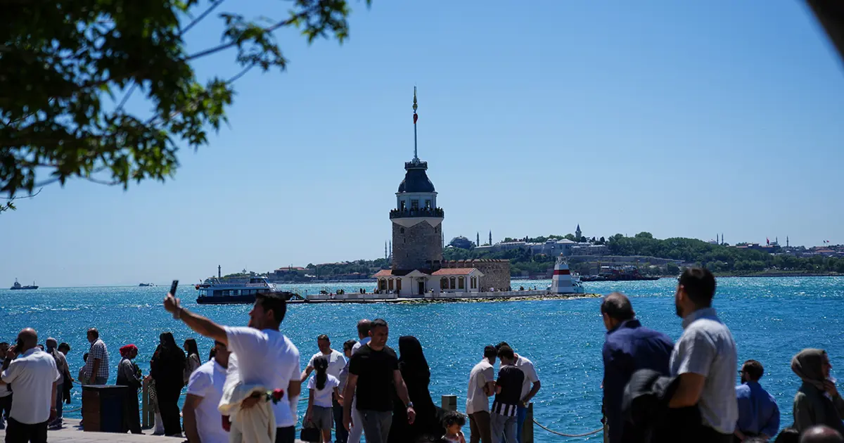 İstanbullular dışarı çıkarken dikkat! Gölgede bile sıcaklık 32 dereceyi bulacak