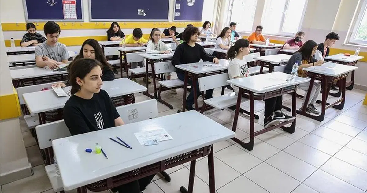 MEB'den ortaokul ve liselere yeni sınav sistemi. Sorular artık havuzdan