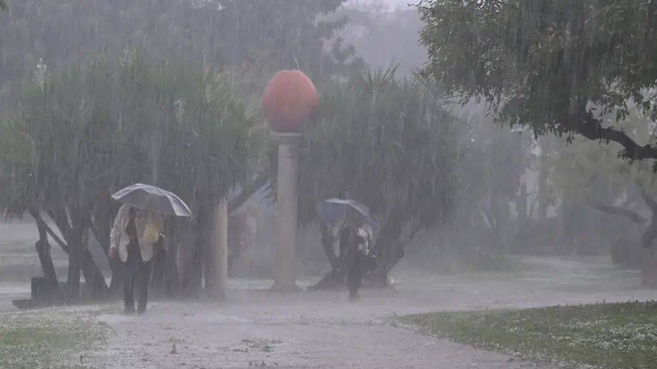 Bahar havası bitiyor: Sıcaklıklar düşecek, sağanak yağış geliyor