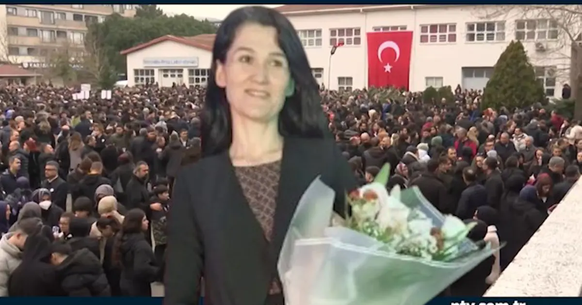 Fatma Nur öğretmen hayatını kaybetti. Öğretmenler şiddet protestosu düzenledi