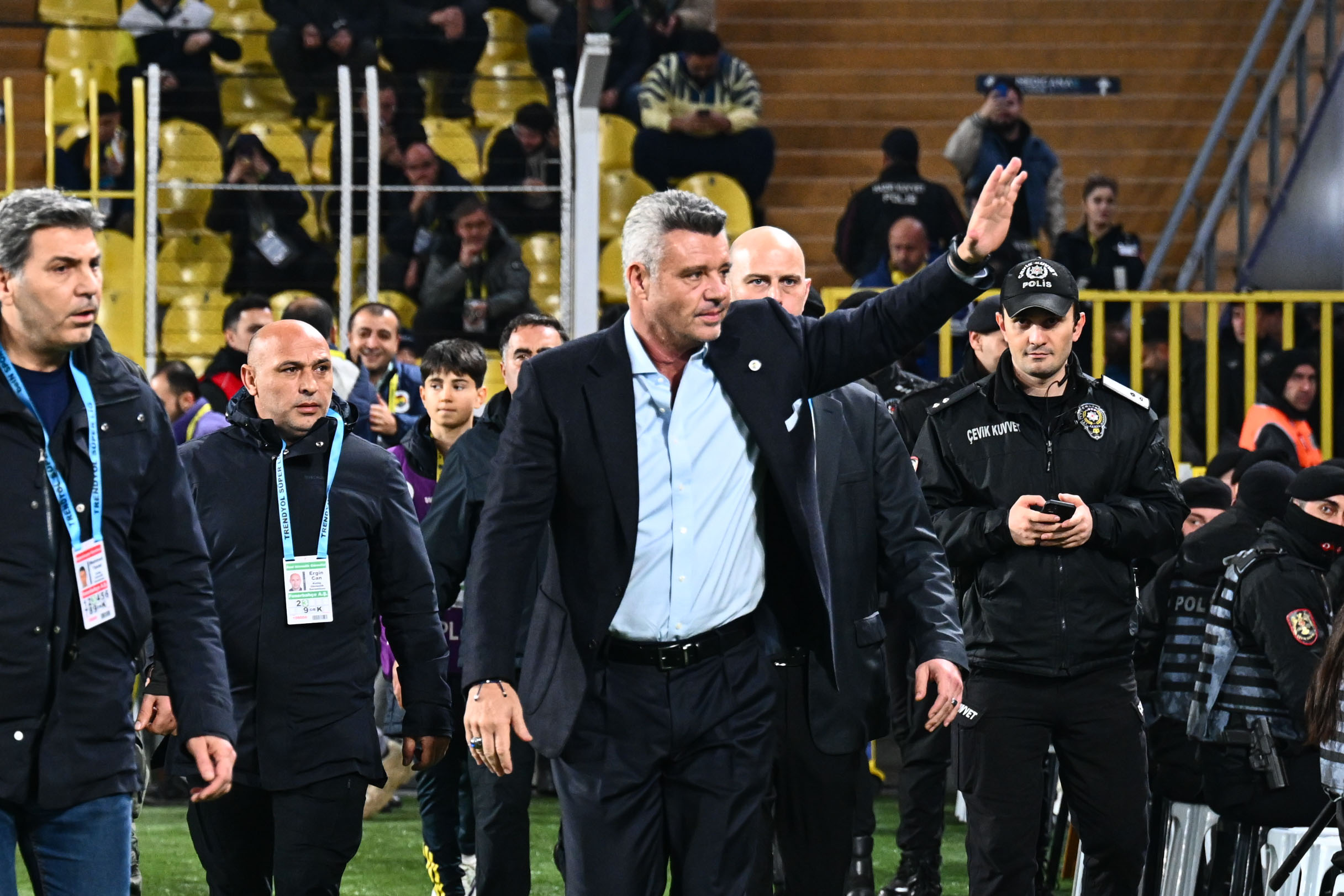Fenerbahçe yönetiminden yeni karar