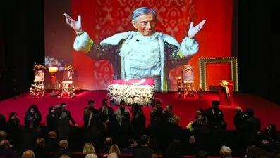 Haldun Dormen'e Muhsin Ertuğrul Sahnesi’nde cenaze töreni düzenlendi