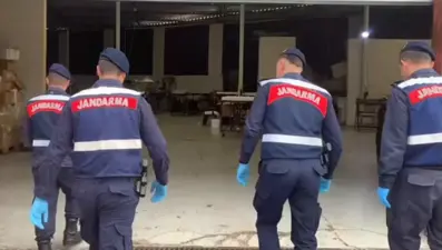 17 şehirde sahte içki operasyonu. Binlerce litre sahte içkiye el konuldu