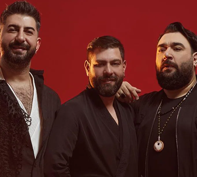Sevenleri şaşkına döndü. Sakiler Grubu'ndan üzücü haberAlternatif arabesk tarzlarıyla tanınan ve "Dünyadan Uzak" şarkısıyla müzik hayatına başlayan Sakiler Grubu dağıldı.