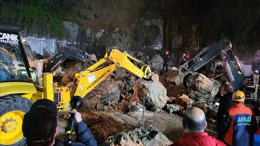 Acılı anne aylar sonra felaketi yaşadığı yerde: "O cehennem ateşi burama geldi, sönmüyor!" 1