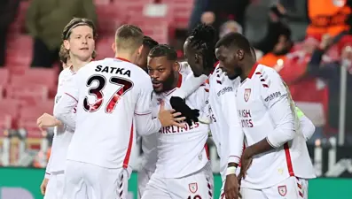 Samsunspor geçen sezonu mumla arıyor