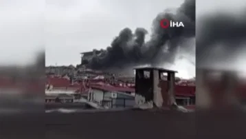 Bayrampaşa'da sanayi sitesinde yangın. Ekipler müdahale ediyor