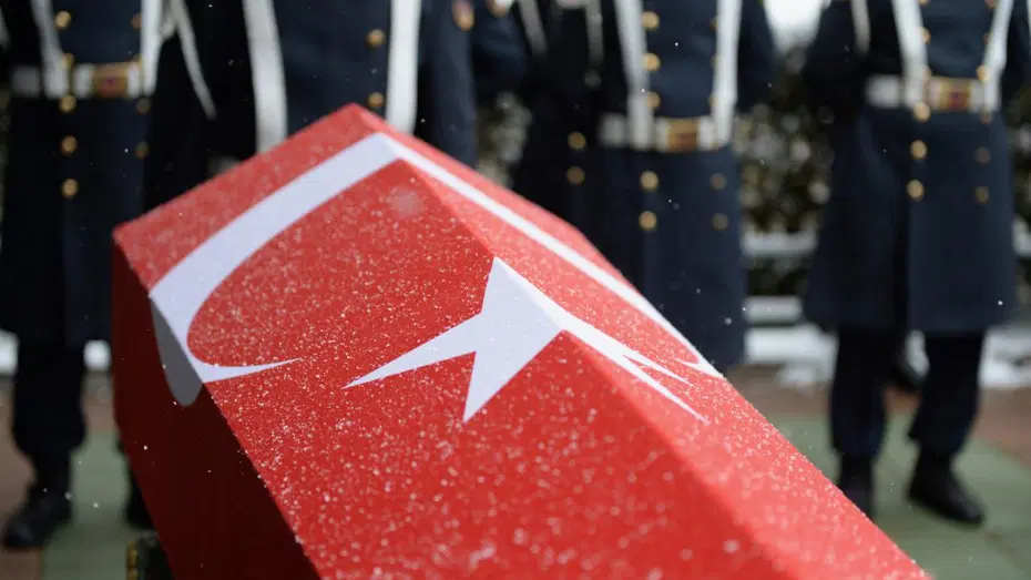 Askeri araç kazasında albay şehit oldu