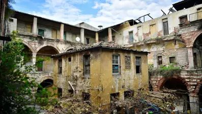 Fatih'teki Şekerci Han restore edilecek