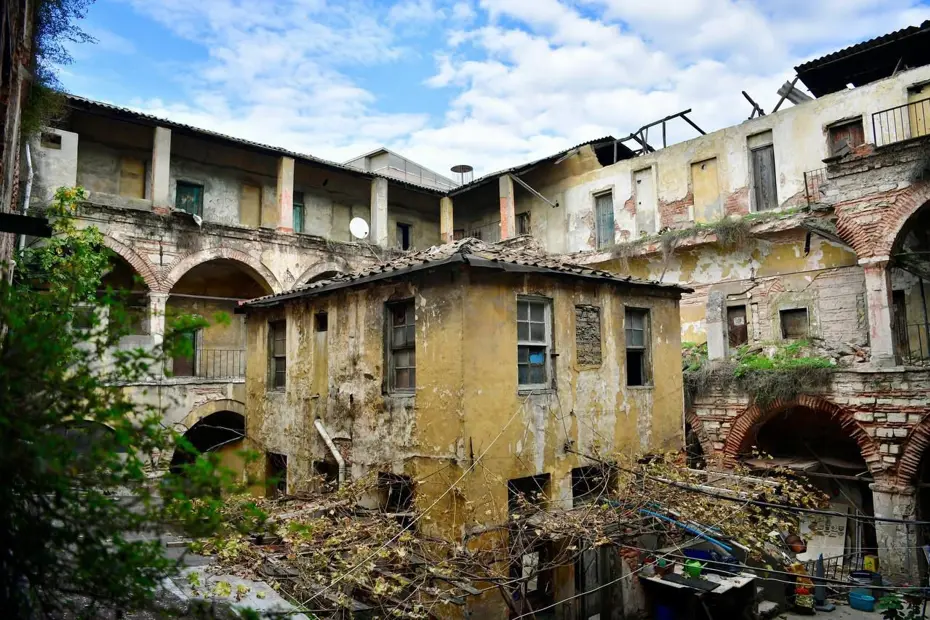 Fatih'teki Şekerci Han restore edilecek