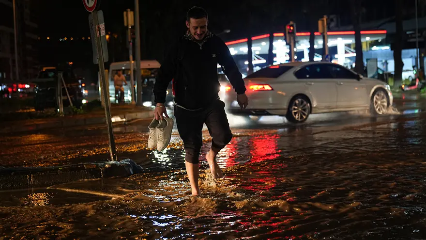 Meteorolojiden sel ve fırtına uyarısı 6