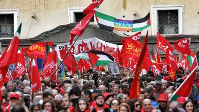 İtalya'nın en büyük işçi sendikası, hükümetin bütçe planına karşı genel grev kararı aldı