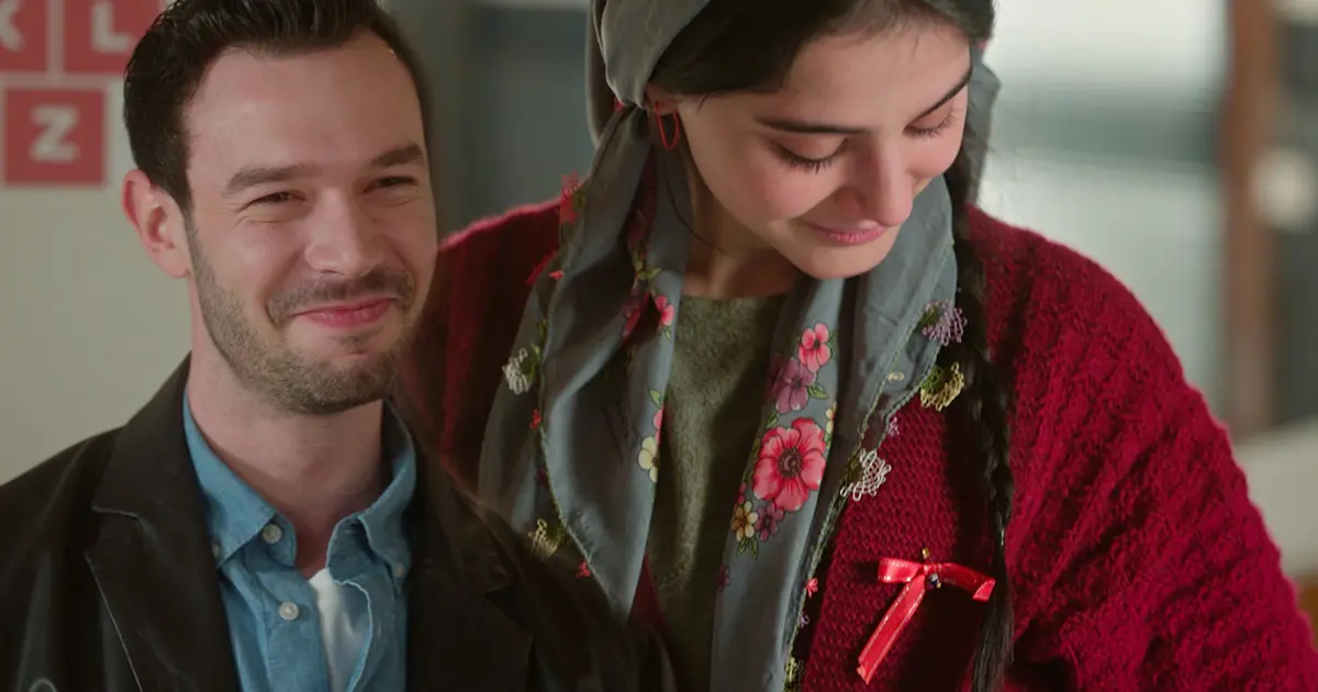 Sevdiğim Sensin zirveyi bırakmıyor