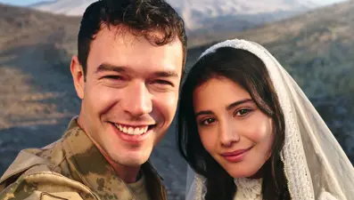 Sevdiğim Sensin dizisinin afişi yayınlandı
