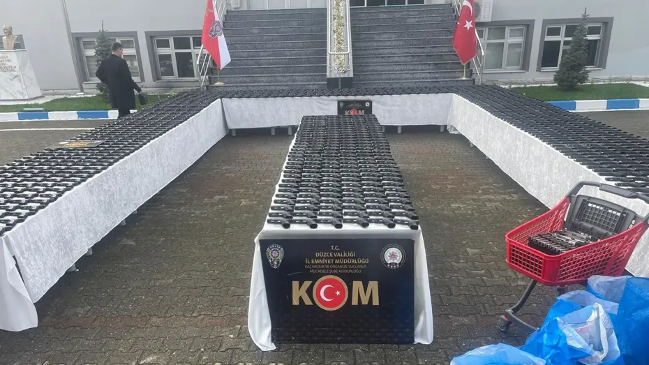 İki yıl boyunca adım adım takip edildiler. Yolcu otobüsünü cephaneliğe çevirmişler