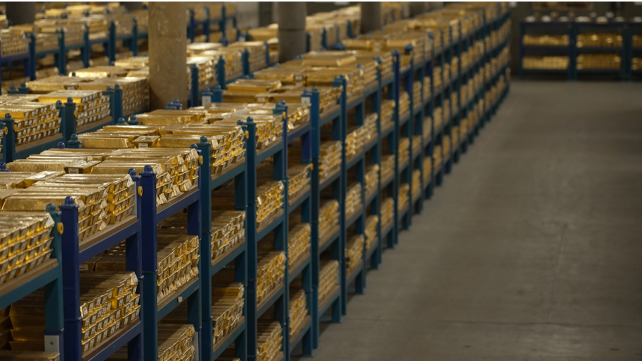 Dünyanın en büyük altın deposu. 60 ülkenin altınları burada tutuluyor