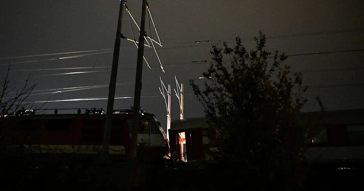 Slovakya’da trenler çarpıştı: Onlarca yolcu yaralı