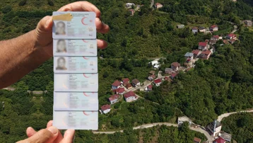 Bu ildeki mahallede herkesin soyadı aynı. Resmi işler lakaplarla yürüyor
