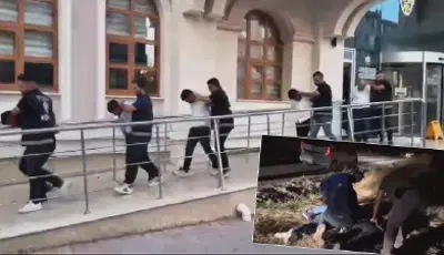 Kar maskeli milyonluk soygun ters kelepçeyle bittiKonya'da bir esnafın minibüsünün camını kırıp yaklaşık 1 milyon liralık altın ile nakit parasını çalan kar maskeli 5 şüpheli, polisin 3 ilde düzenlediği operasyonlarla yakalandı.