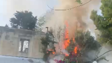 Sultanahmet Meydanı'ndaki restoranda yangın