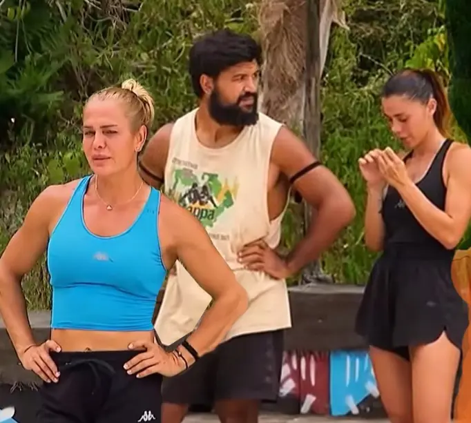 Survivor'da final dörtlüsü belli olduNagihan, Ramazan ve Nefise'nin yarıştığı oyunlarda iki kişi finalist olurken, bir kişi de elendi.