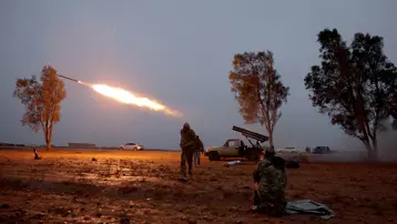 YPG/SDG'ye operasyon. Suriye ordusu Rakka'ya ilerliyor