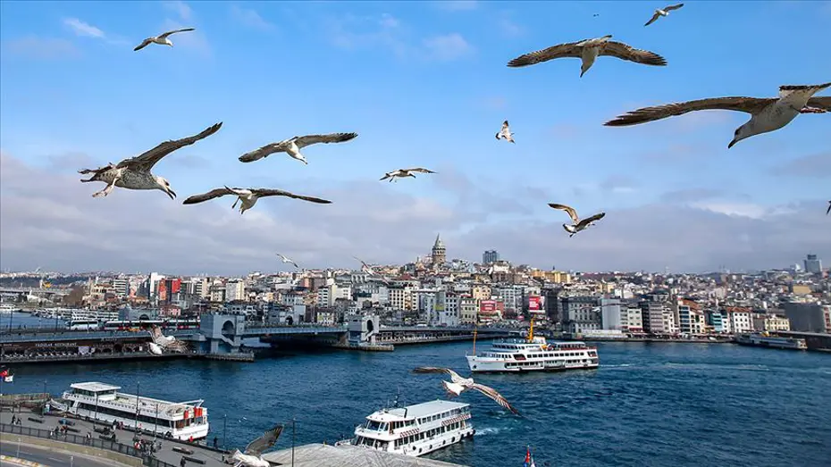 Dışarı çıkacaklar dikkat. Bir yanda bunaltan sıcaklık diğer yanda şiddetli rüzgar ve yağmur