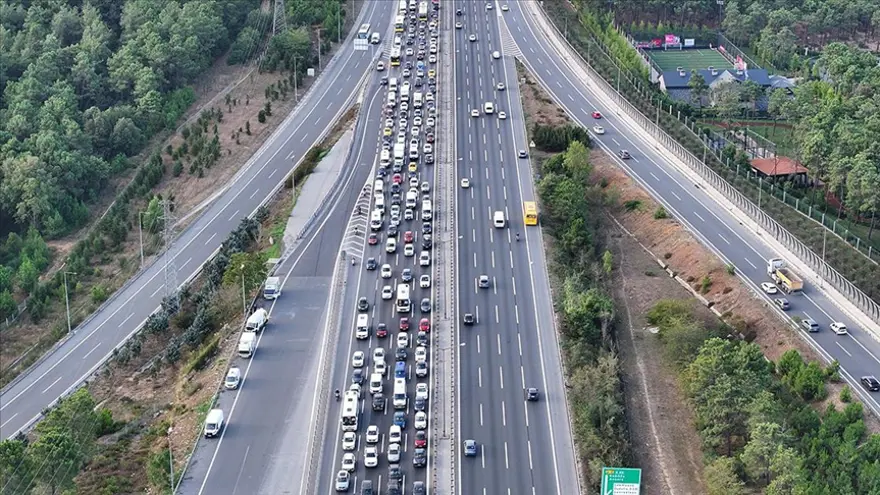 Araç sahiplerinin hepsini ilgilendiriyor, 2 Şubat'ta başlıyor, plaka basım ücreti belli oldu 