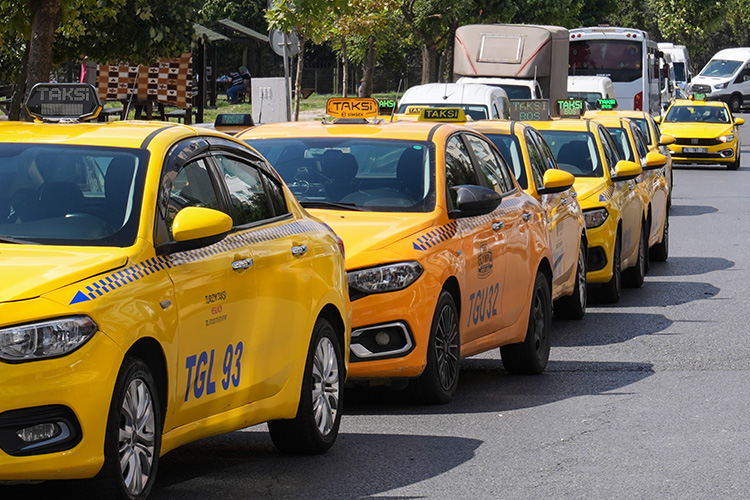 Taksicilere vergi zorunluluğu geldi artık POS cihazı taksimetreye bağlanacak