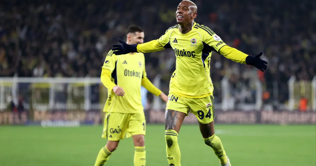 "Kulüp 11 yıldır şampiyon olamadı, bu görev için geldim" diyen Talisca'dan transfer sorusuna yanıt