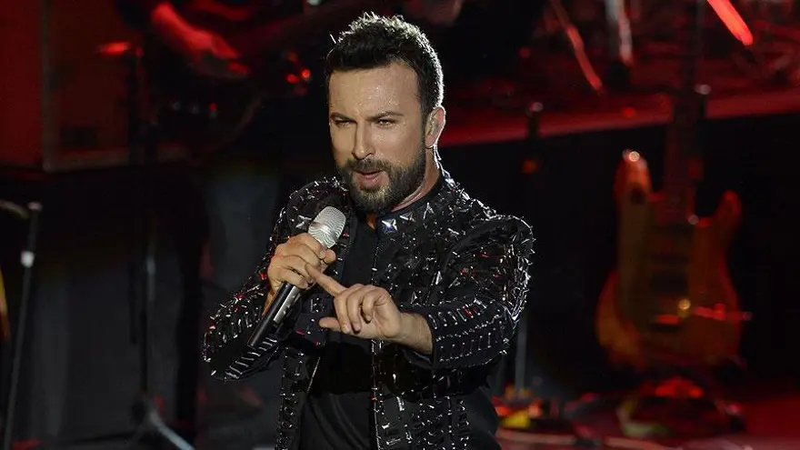 Tarkan sahnelere dönüyor: Yeni şarkısı "Anılarla Yaşamak" müzikseverlerle buluştu 5