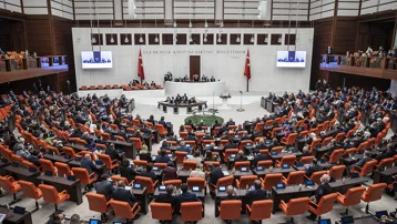 Meclis Genel Kurulu tatile girdi