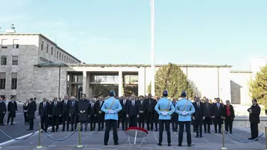 Meclis'te Atatürk'ü anma töreni